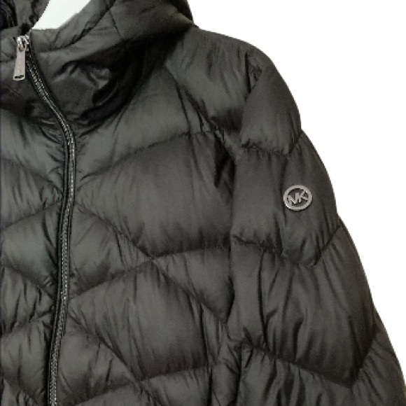 MICHAEL Michael Kors Packable Down Hooded Jacket - Picture 3 of 10